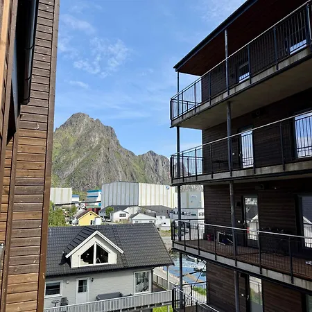 Modern With Balcony In The Center Of Leilighet