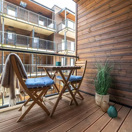 Modern With Balcony In The Center Of Lägenhet *