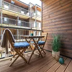 Modern With Balcony In The Center Of Apartamento *